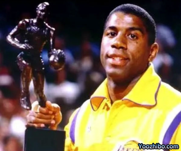1989-90赛季NBA常规赛MVP：约翰逊当选