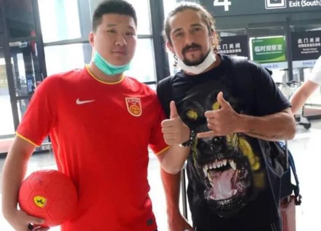 洛国富正式上任！新岗位助力中国男足