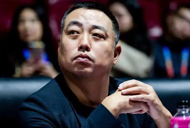尘埃落地，刘国梁被带走调查？名记回应，涉及WTT62场假球