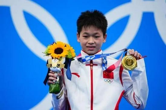 全红婵火到国外，超模贝拉为何会给她点赞？一因素太打动人心