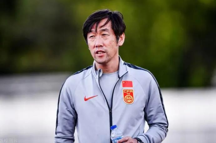因祸得福？高洪波走马上任，亮相云南新岗位，年薪或超7位数