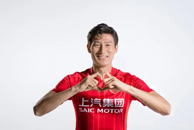 上海海港传奇告别：于海退役，U21助理教练生涯开启