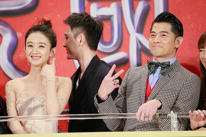 离婚前足球缘！赵丽颖饰演晴儿胸部停球，冯绍峰曾与国安队长组队